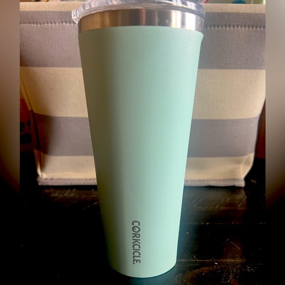 22 oz. Corkcicle - Picture 1 of 2